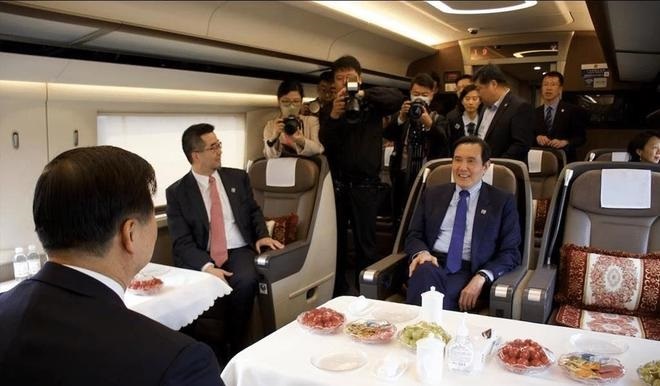 宋 涛 将 陪 同 马 英 九 前 往 长 沙 祭 祖 , 届 时 还 将 代 表 大 陆 高 层 宴 请 马 英 九 及 其 亲  ...  宋 涛 将 陪 同 马 英 九 前 往 长 沙 祭 祖 , 届 时 还 将 代 表 大 陆 高 层 宴 请 马 英 九 及 其 亲  ...